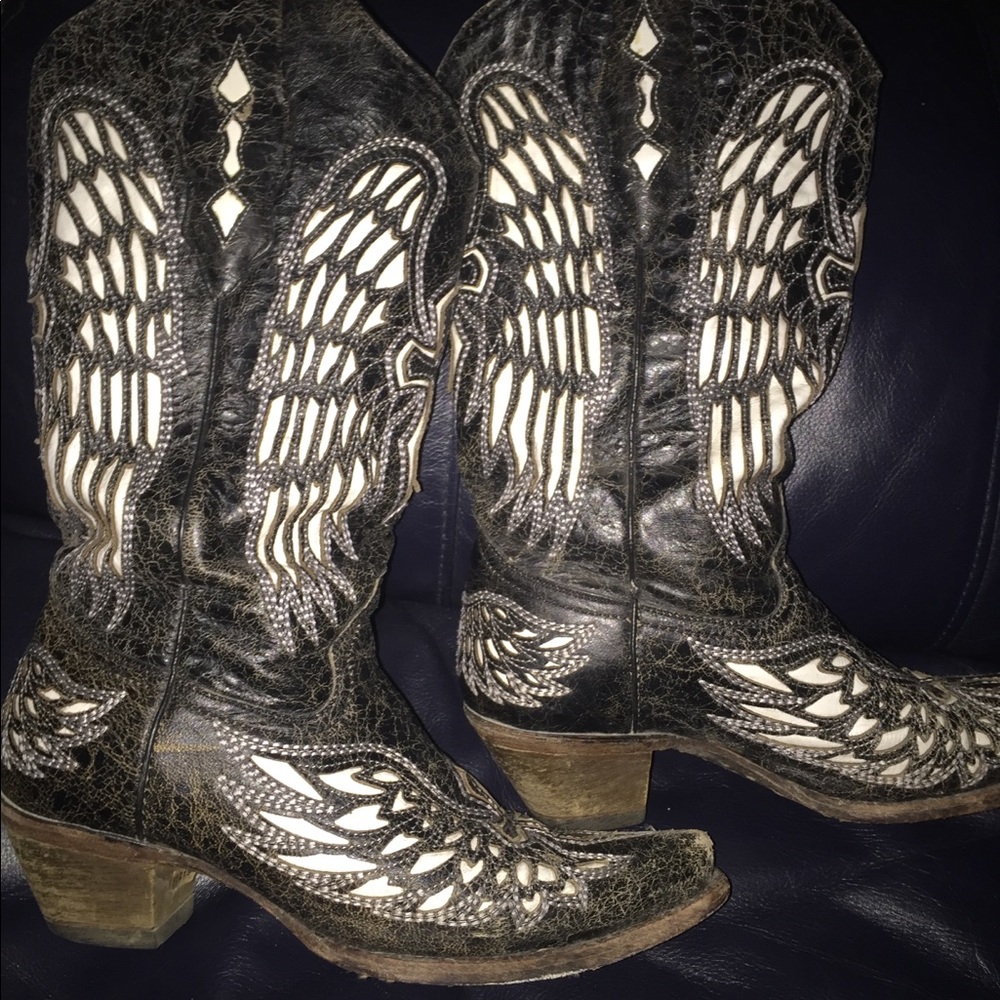 Coral boots